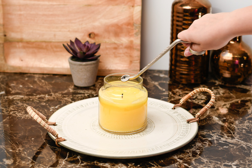 trimming a candle wick
